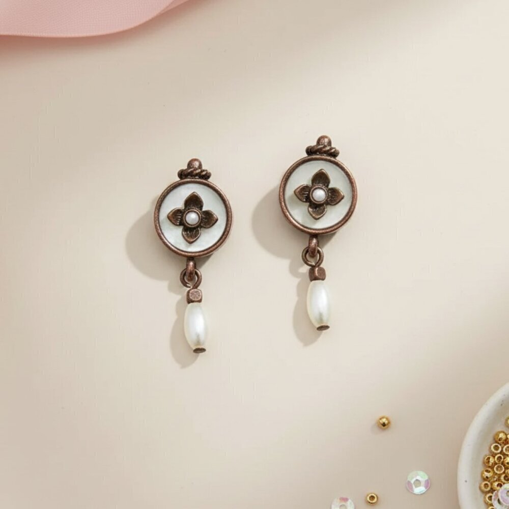 Nina Ricci for AVON Vintage Cream Brass Enamel Clip-on Earrings Women Jewelry NR